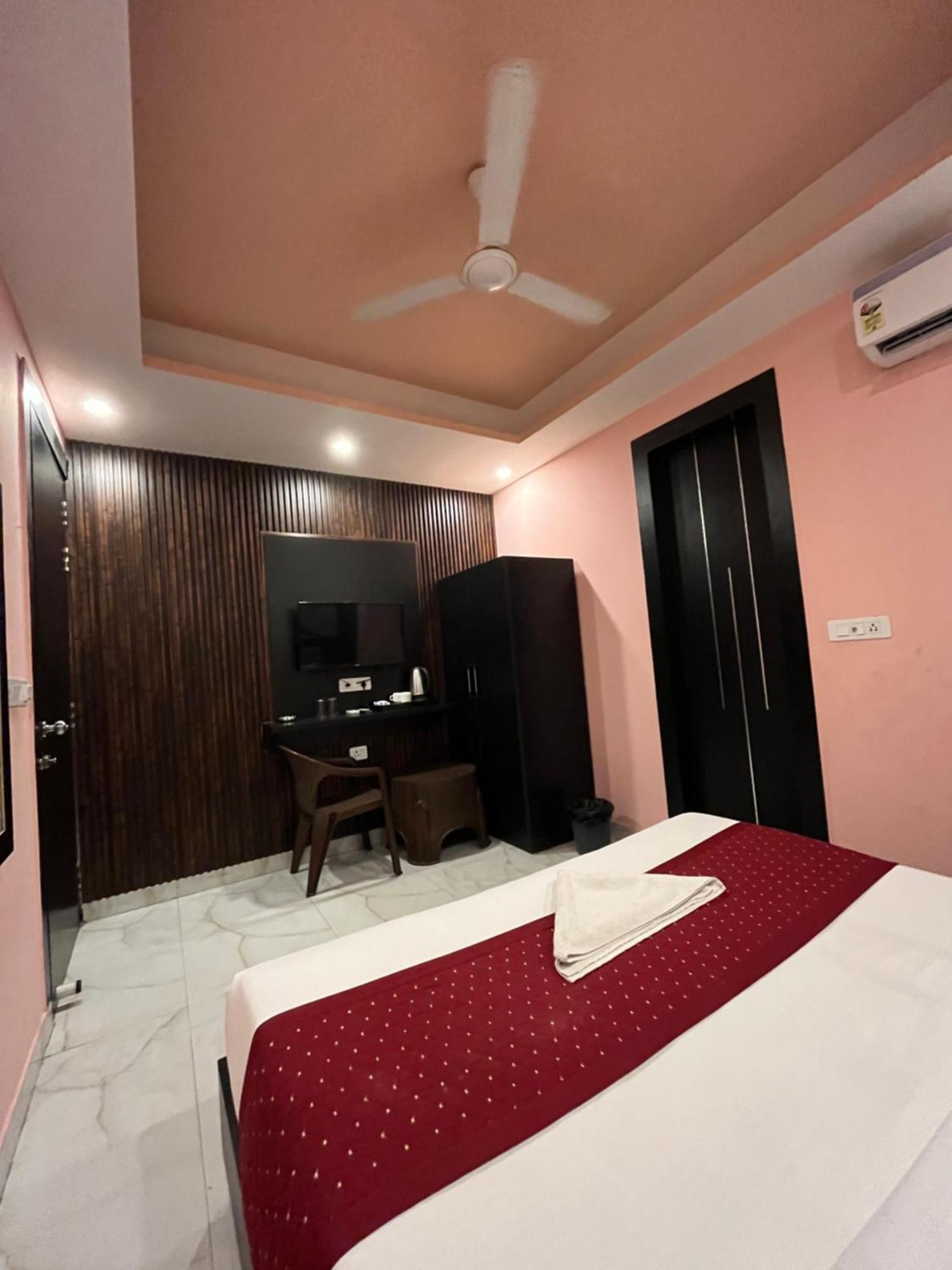 Jupiter Plaza- A Brand Of The Reality Hotell New Delhi Exteriör bild